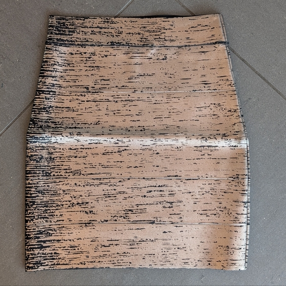 BCBGMaxazria Metallic Josie Gunmetal Power Skirt XS - Picture 4 of 6